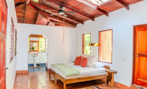 Encanta La Vida · Jungle Hideaway bedroom.
