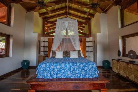 Mindugar · Casa Grande master bedroom.