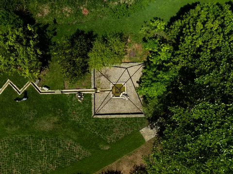 Osa Clandestina · The meditation garden.